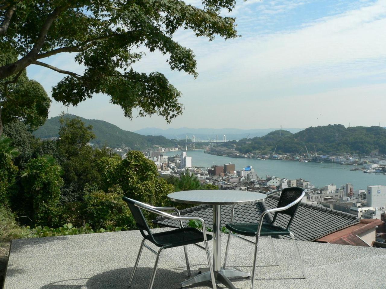 Villa Saka No Kaze Onomichi Exterior foto
