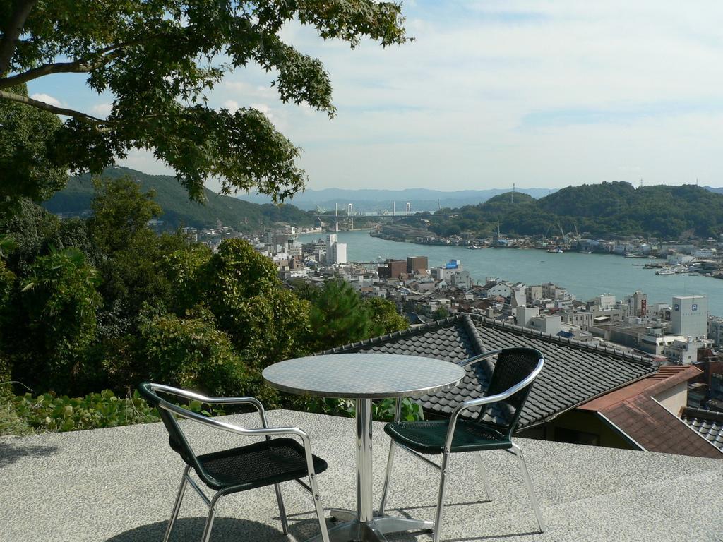 Villa Saka No Kaze Onomichi Habitación foto