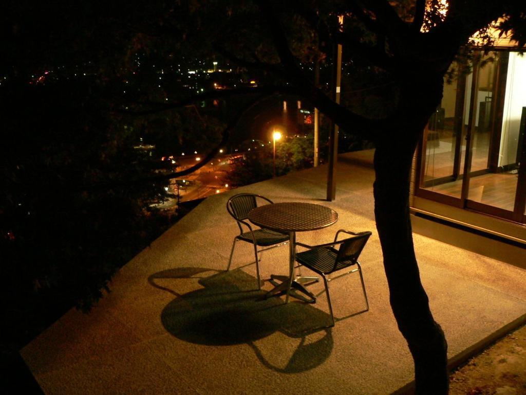 Villa Saka No Kaze Onomichi Exterior foto